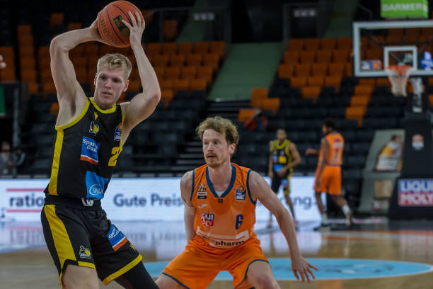 A赛场中保 A赛场中保