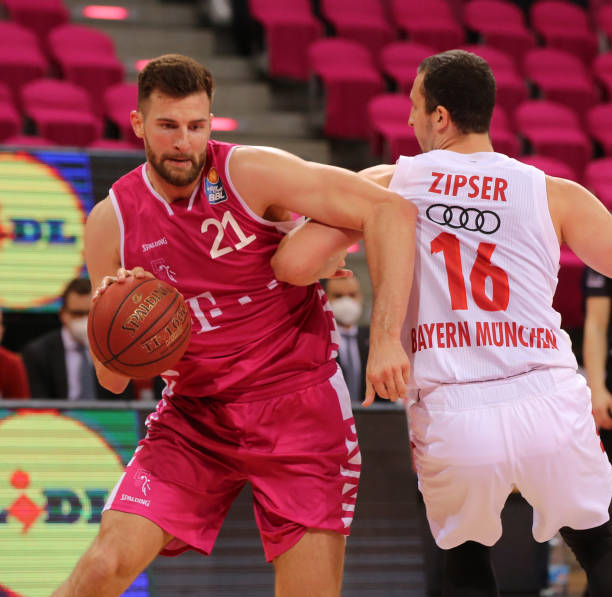 在关键时刻 在关键时刻