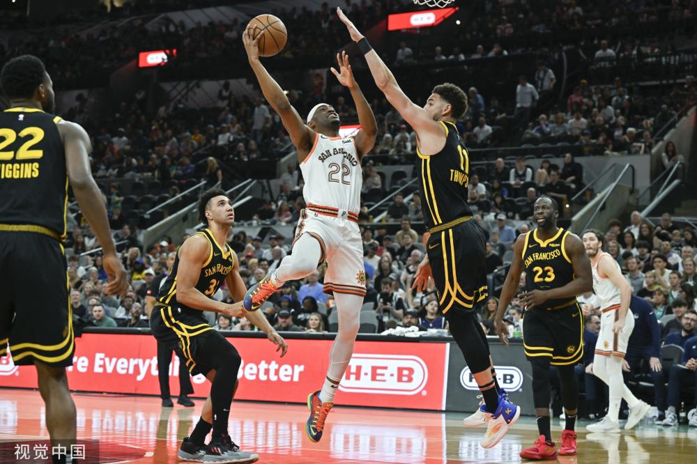 大的后防线 大的后防线