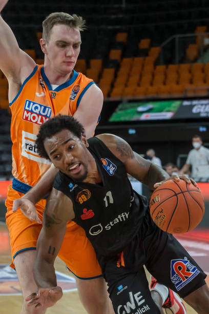 两名防守队 两名防守队