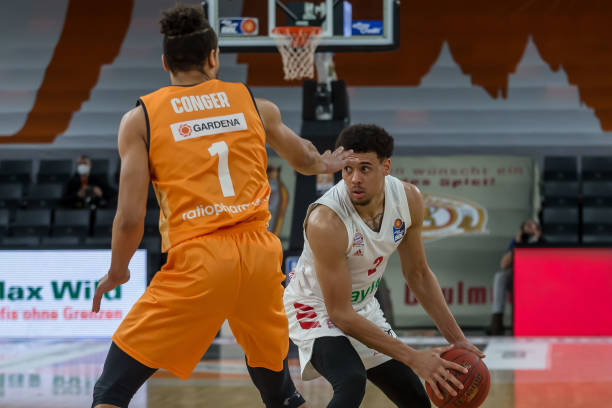 还以其出色 还以其出色