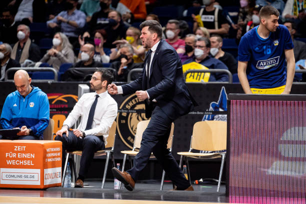 常能够左右 常能够左右